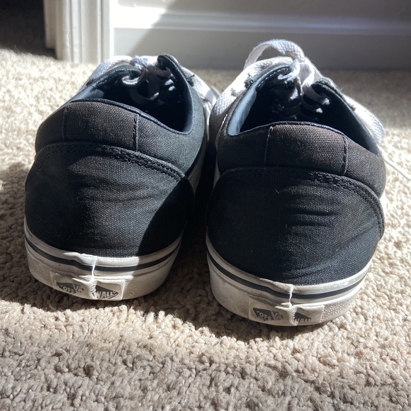 Vans Old Skool Shoe Women’s 8.5 - Picture 2 of 4